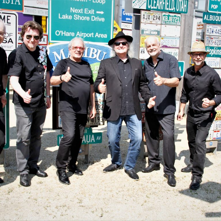 jess robin & band-min